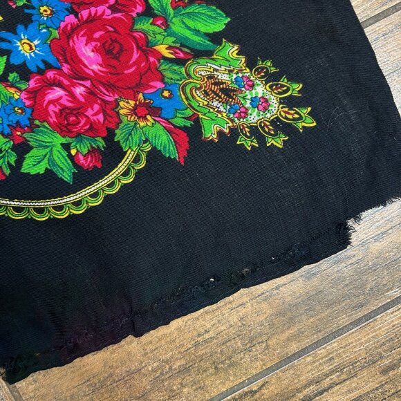 Vintage Ukrainian Black Floral Wool Challis Ethnic Scarf As Found - Picture 9 of 10